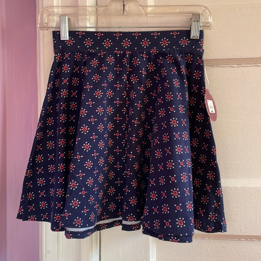 Girls  Juniors Authentic American Heritage-Skater Skirt size Small